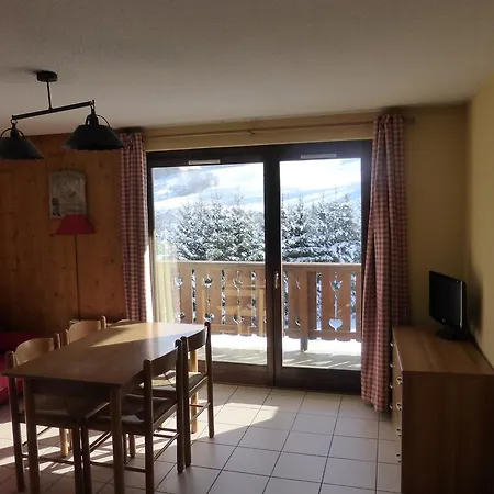 Pierre & Premium Les Terrasses D'eos 아파트호텔 5*
