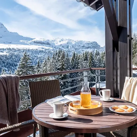Апарт-отель Pierre & Premium Les Terrasses D'eos